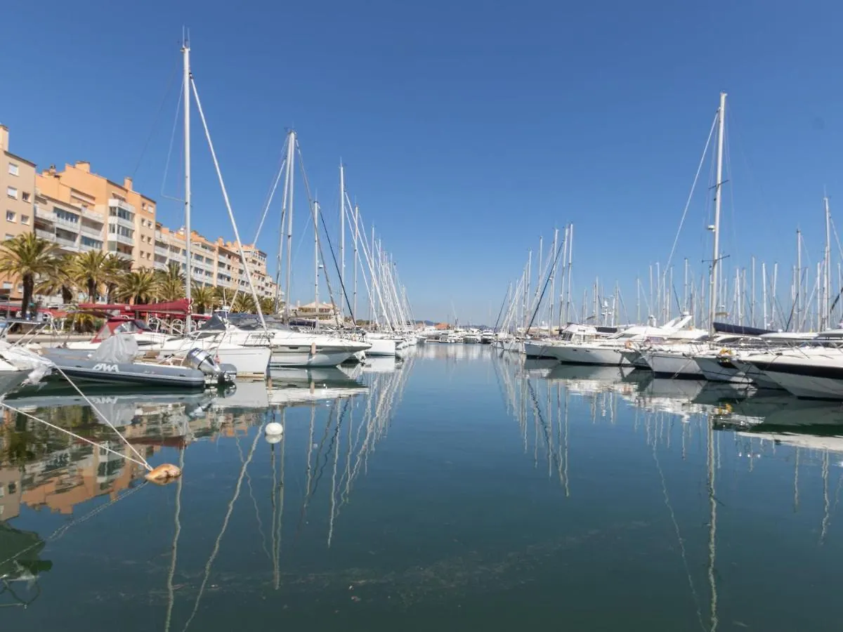 Holiday Home Pescadou-2 By Interhome Hyères فرنسا